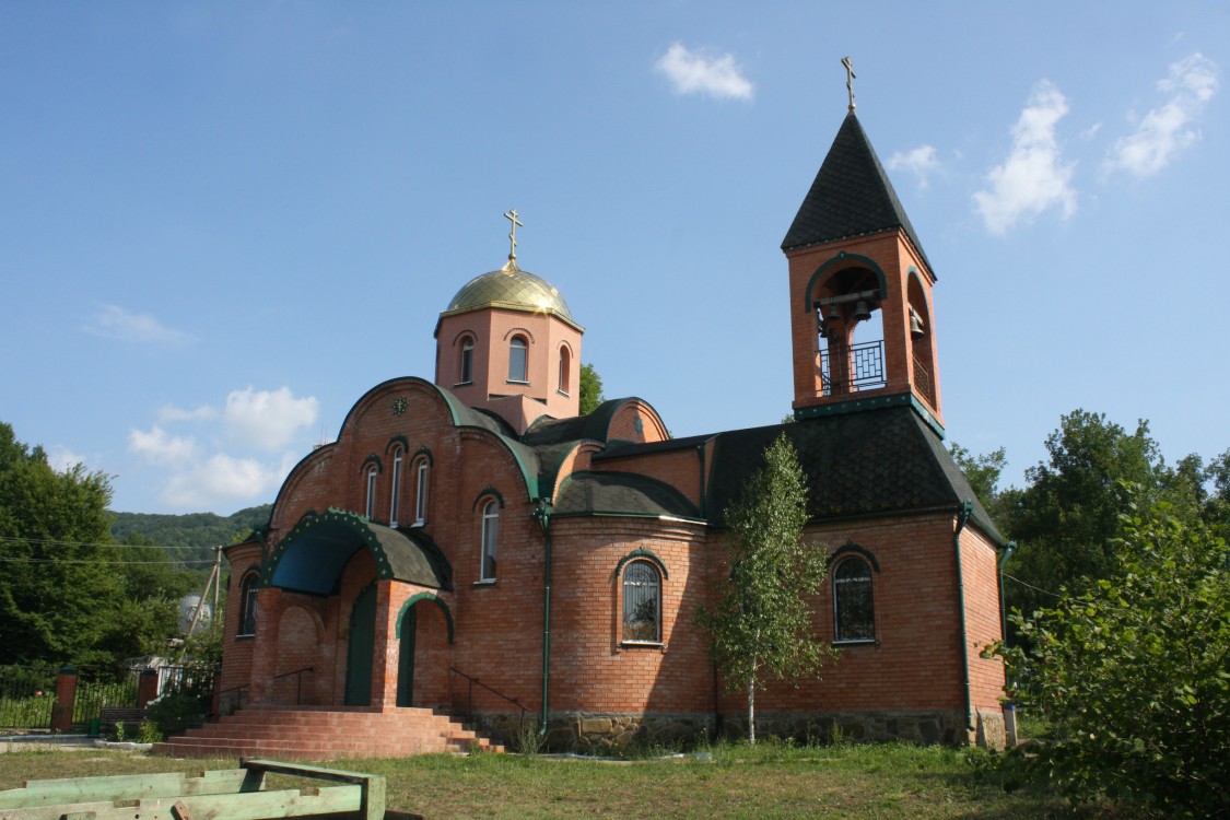 Церковь Александра Невского, Дефановка (Туапсинский район, Краснодарский край). фасады