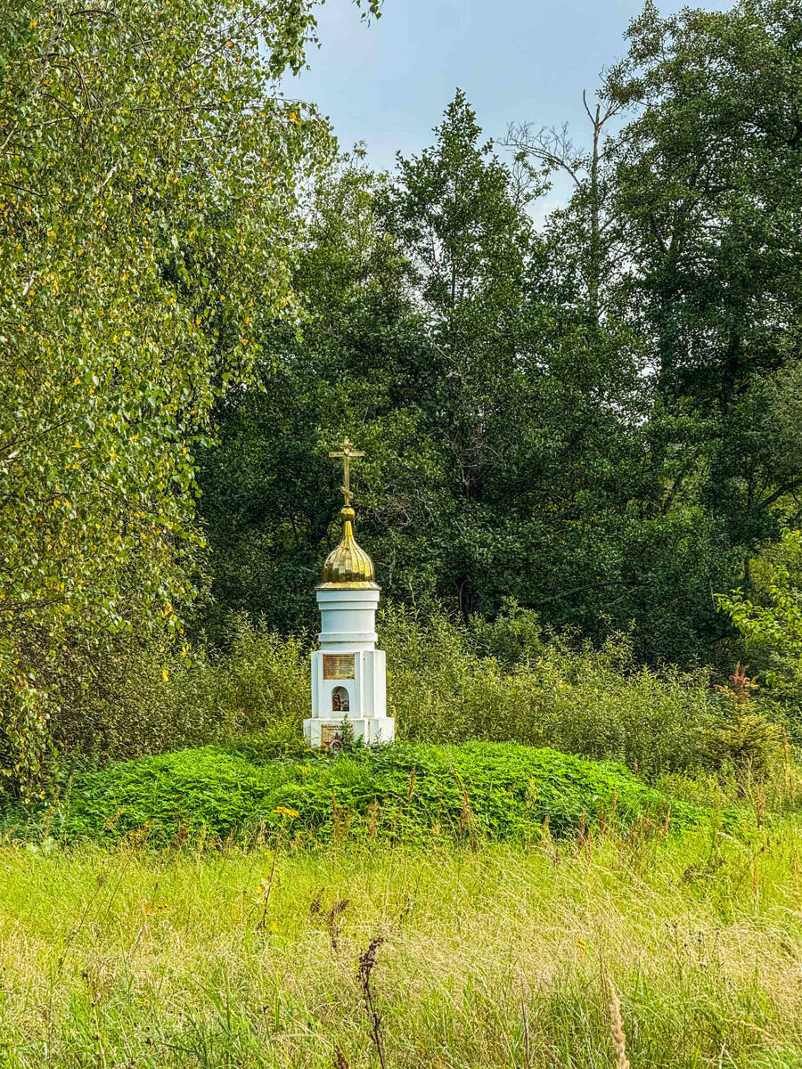 Неизвестная часовня, Кузьмино (Вязниковский район, Владимирская область). общий вид в ландшафте