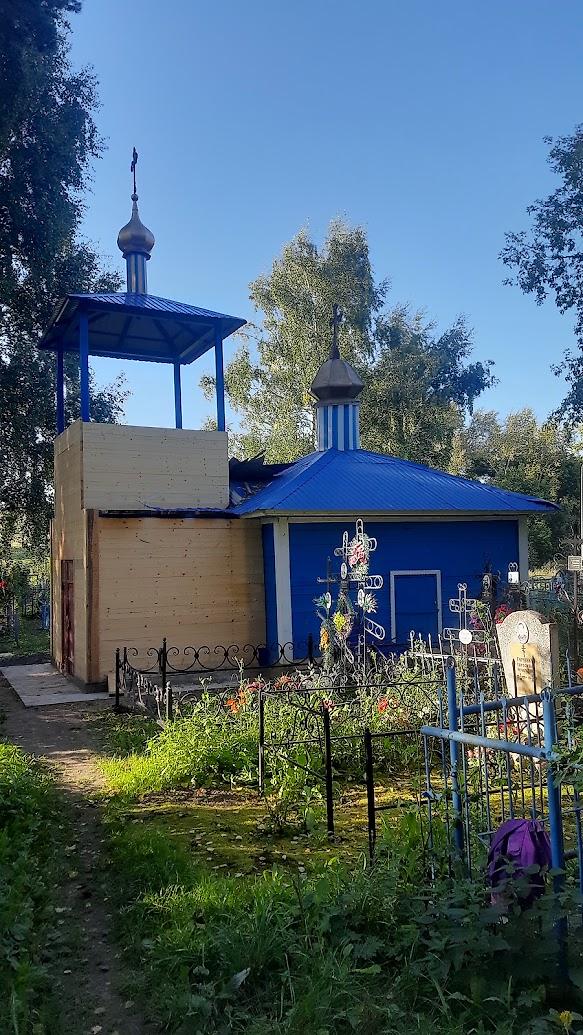 общий вид в ландшафте. Часовня Казанской иконы Божией Матери, Пермяки (Высокогорский район, Республика Татарстан)