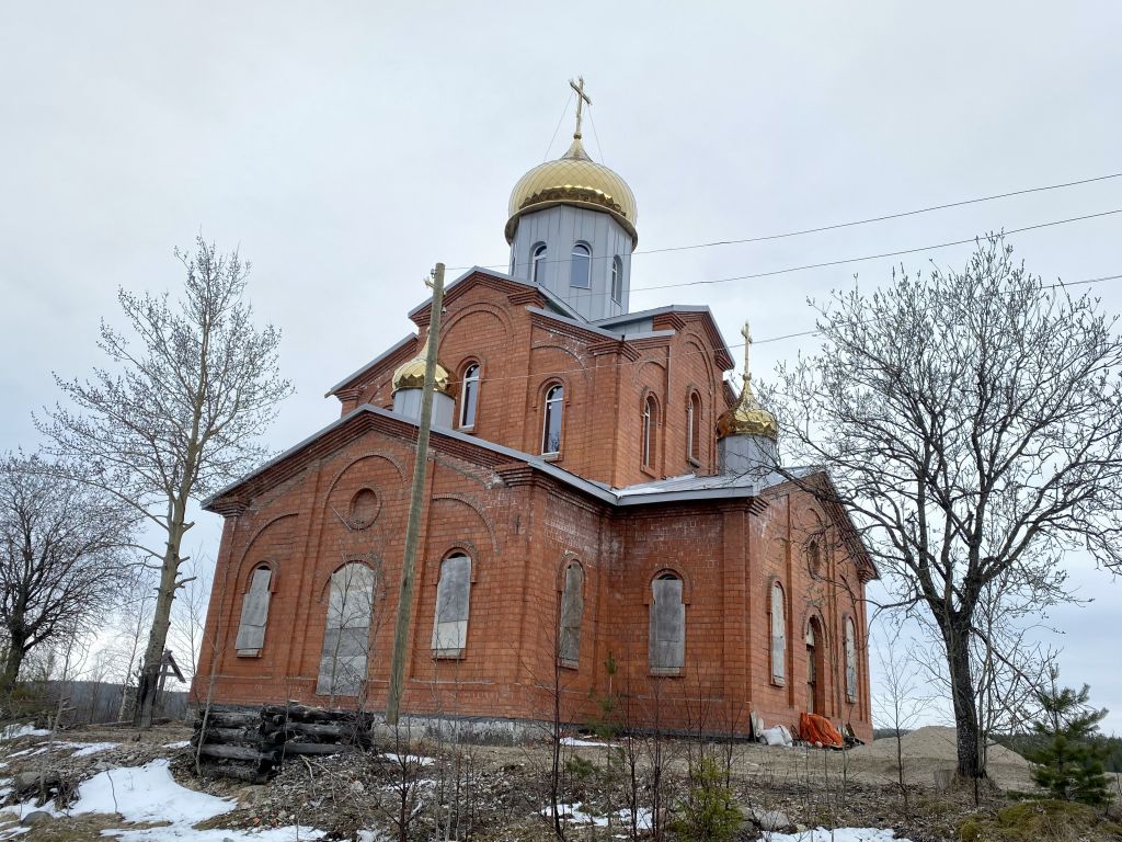 Собор Воскресения Христова (строящийся), Чупа (Лоухский район, Республика Карелия). фасады, Храм еще не достроен