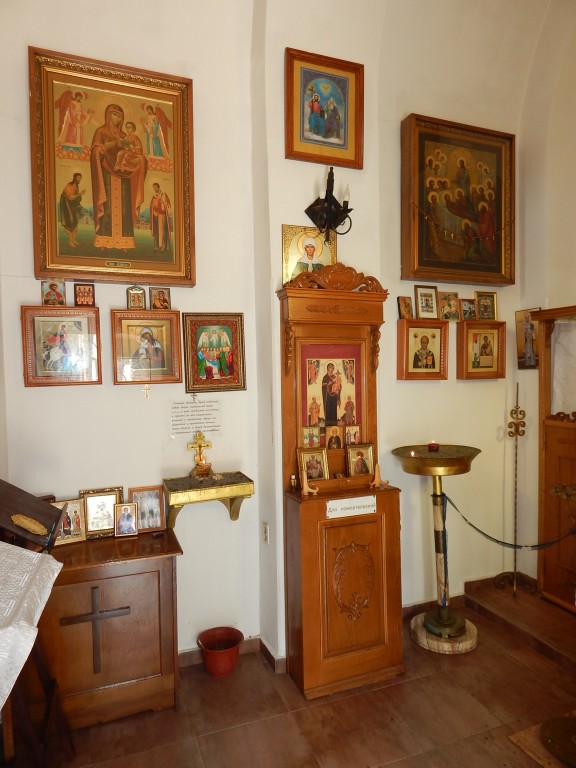 Храм-часовня Всех Святых Пицундских, Пицунда (Абхазия, Прочие страны). интерьер и убранство