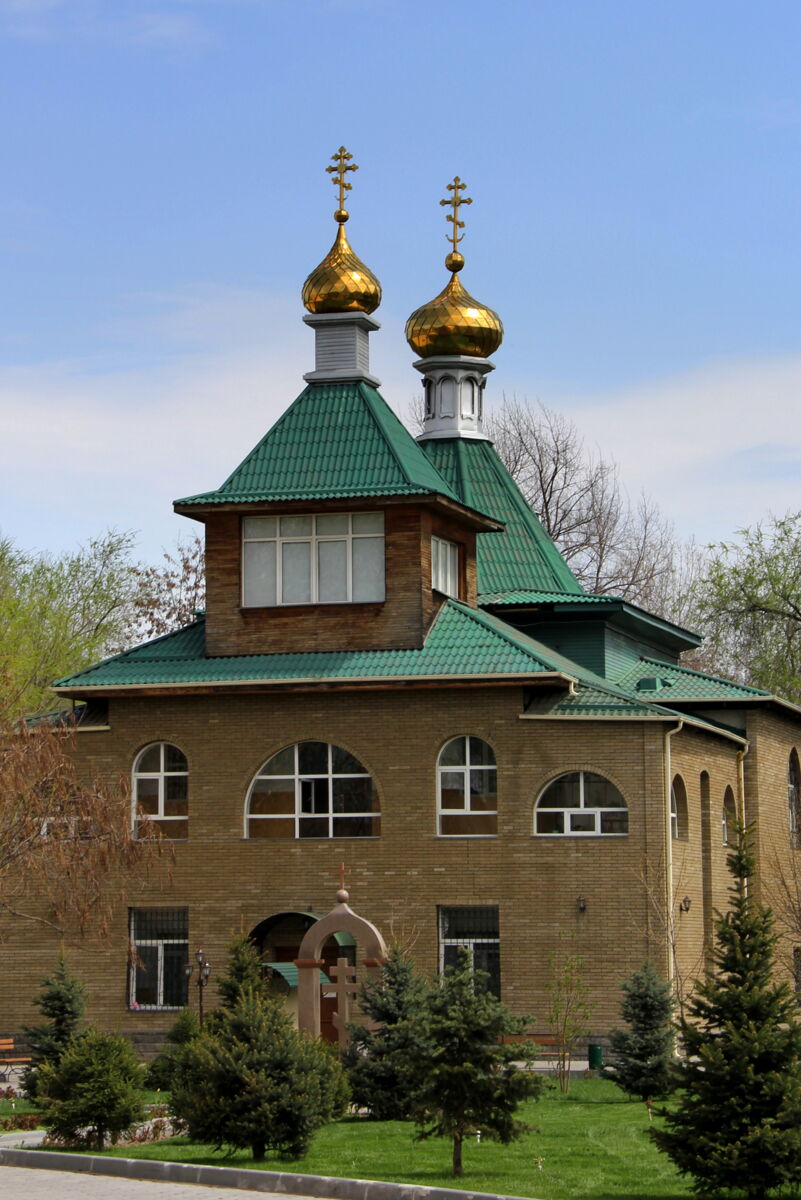 Иверско-Серафимовский женский монастырь. Церковь Матроны Московской, Алматы (Алматы, город, Казахстан). фасады