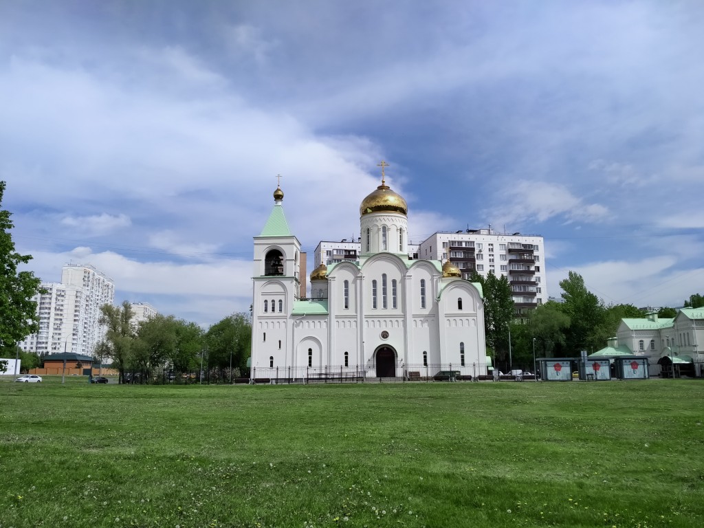 Текстильщики. Церковь Андрея Боголюбского в Текстильщиках (каменная). фасады