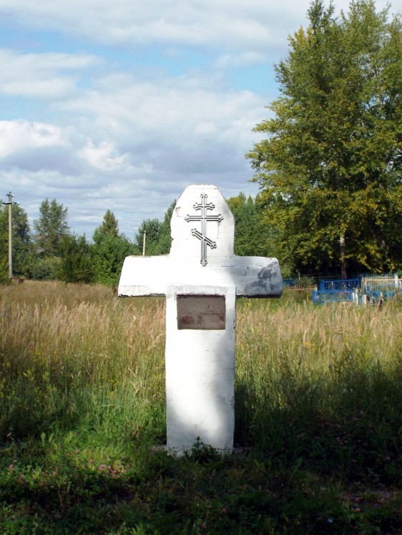 Нижнекамск. Часовенный столб на Ахтубинском кладбище. фасады