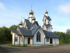 Череповец. Церковь Сергия Радонежского и всех святых Земли Вологодской