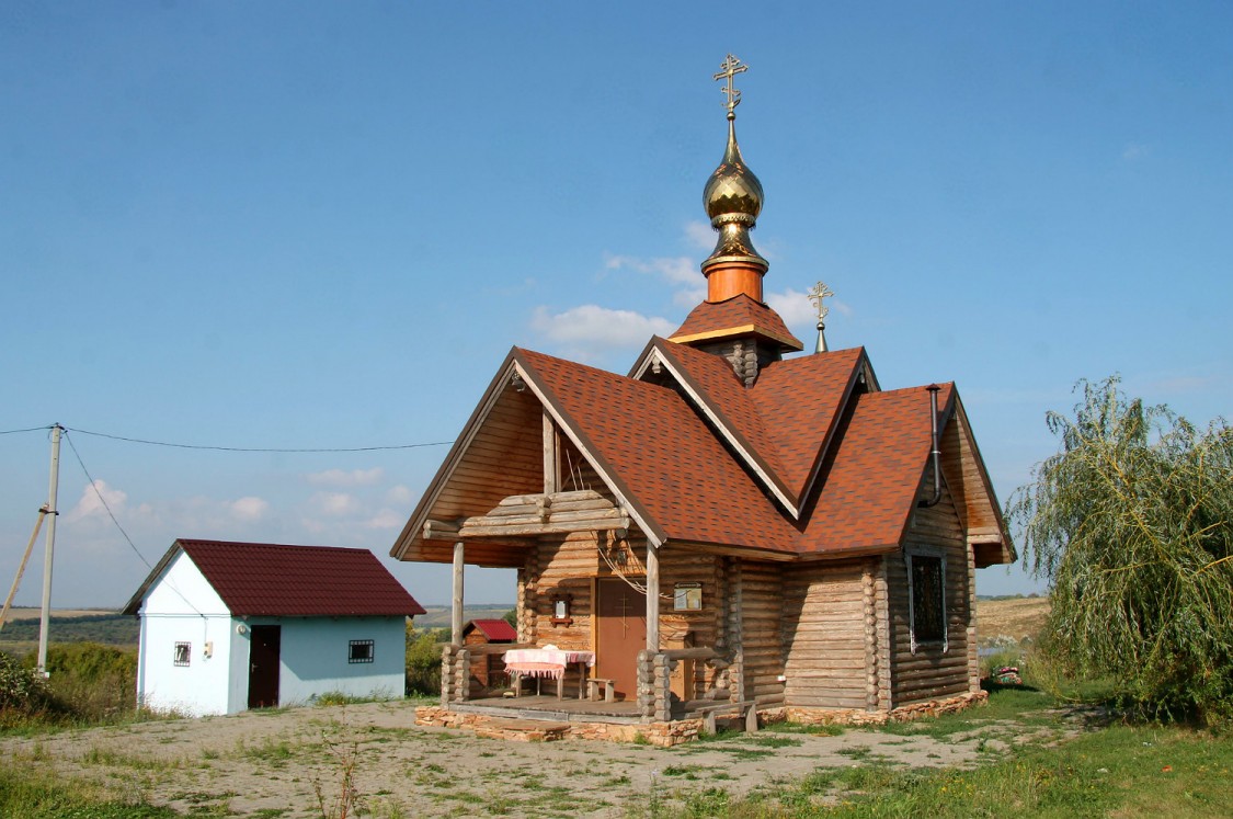 Ивановка. Церковь Троицы Живоначальной. фасады