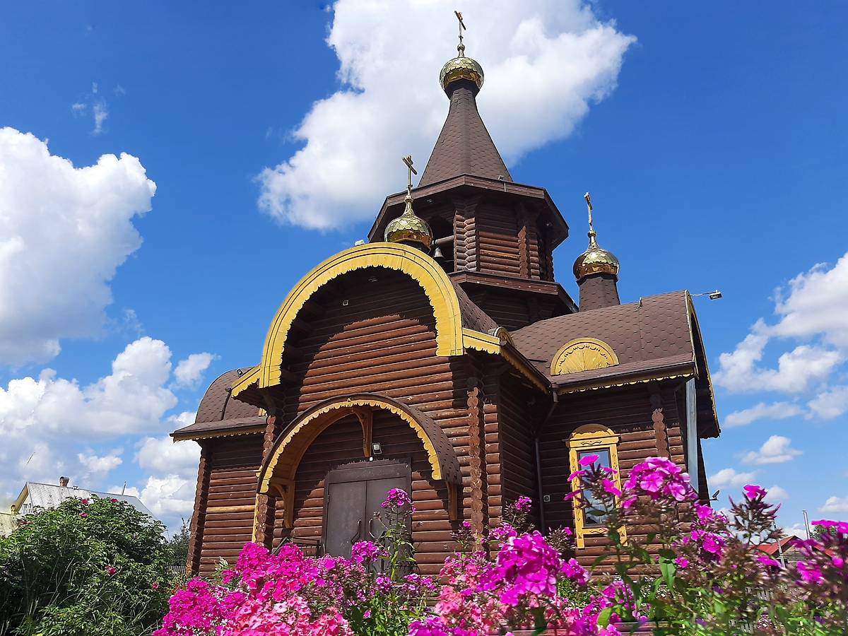 общий вид в ландшафте. Церковь Рождества Иоанна Предтечи, Заварзино (Томск, город, Томская область)