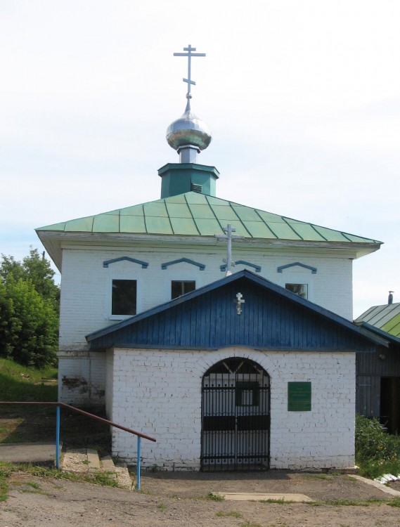 Церковь Успения Пресвятой Богородицы, Очёр (Очёрский район, Пермский край). фасады, Западный фасад с вратами в храм