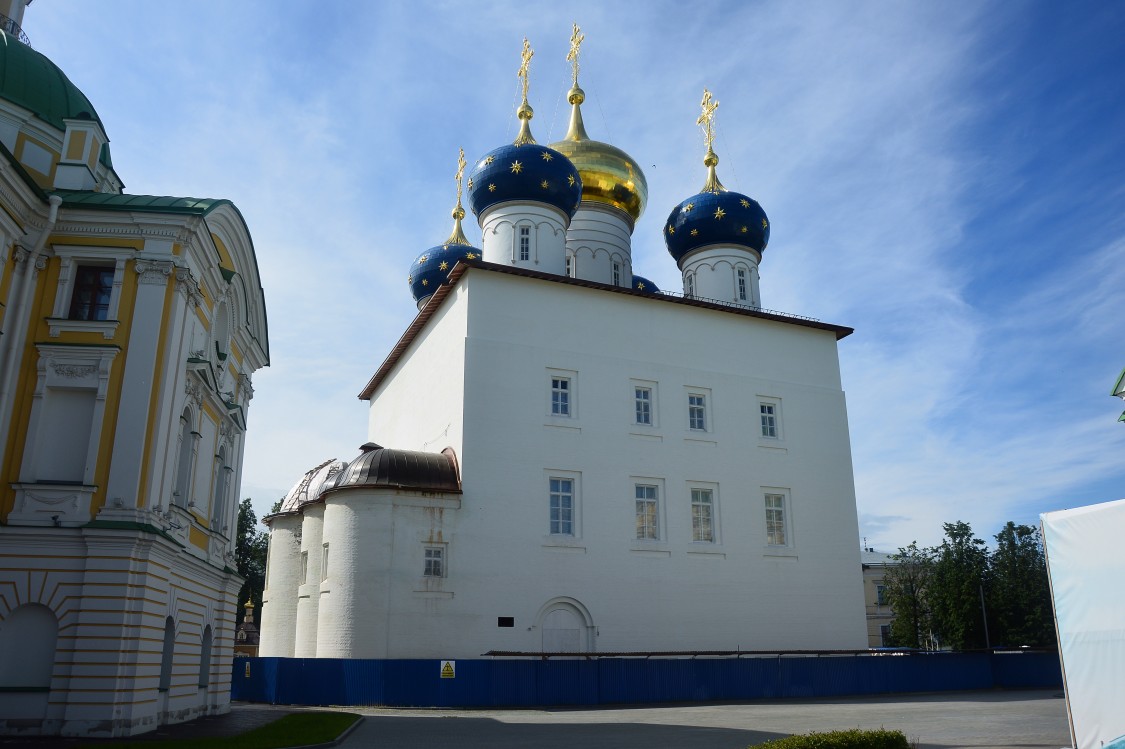 Тверь. Собор Спаса Преображения (новый). фасады