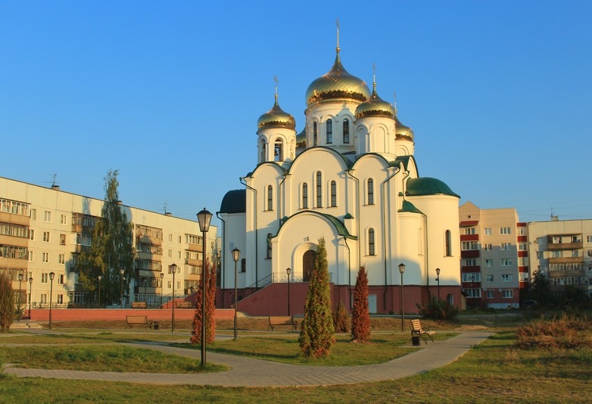 Великие Луки. Церковь Тихона, Патриарха Всероссийского. фасады