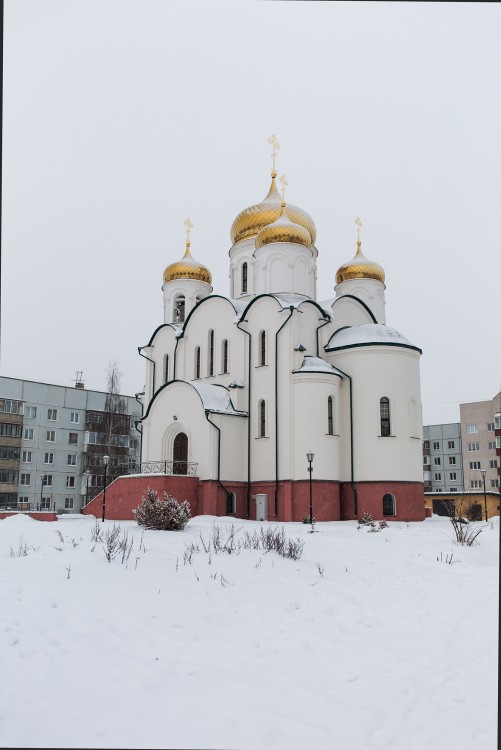 Великие Луки. Церковь Тихона, Патриарха Всероссийского. фасады