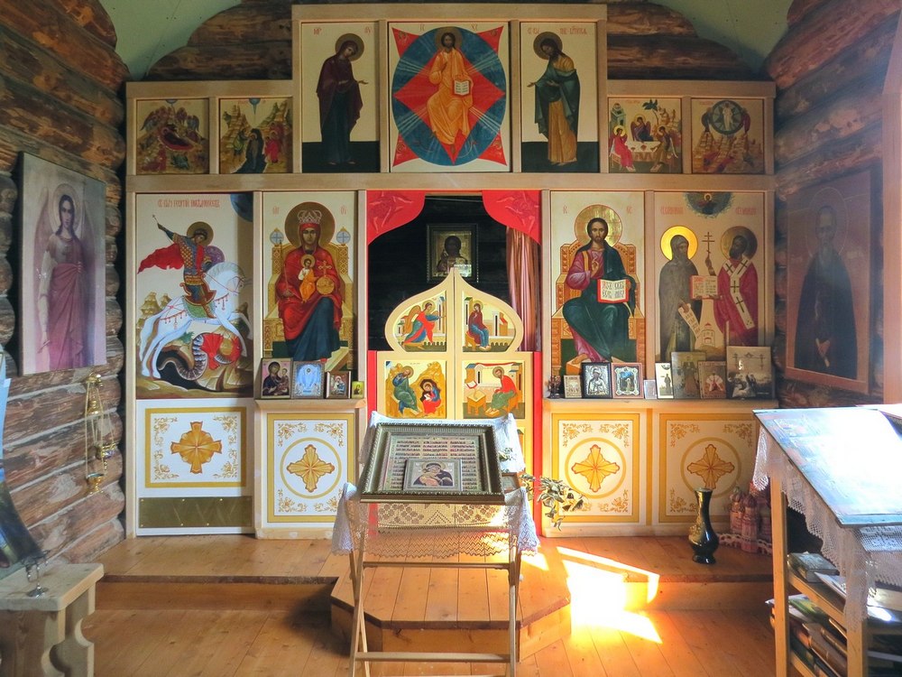 Церковь Кирилла и Мефодия, Светлый Луч (Калязинский район, Тверская область). интерьер и убранство