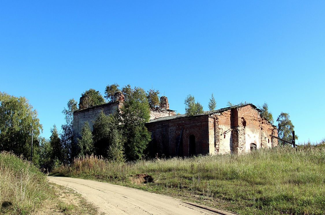 Жаровский Погост. Церковь Петра и Павла. фасады