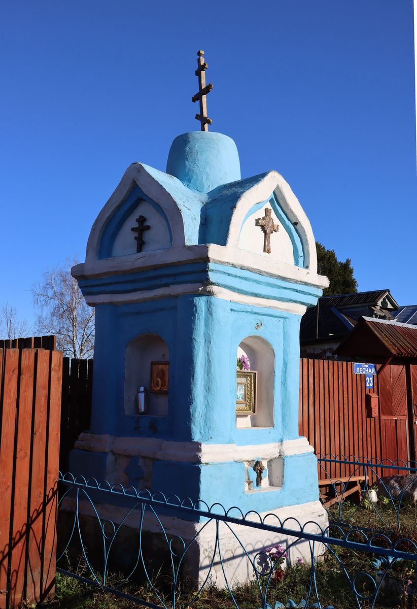 Неизвестная часовня, Ратьково (Киржачский район, Владимирская область). общий вид в ландшафте, Вид с юго-запада