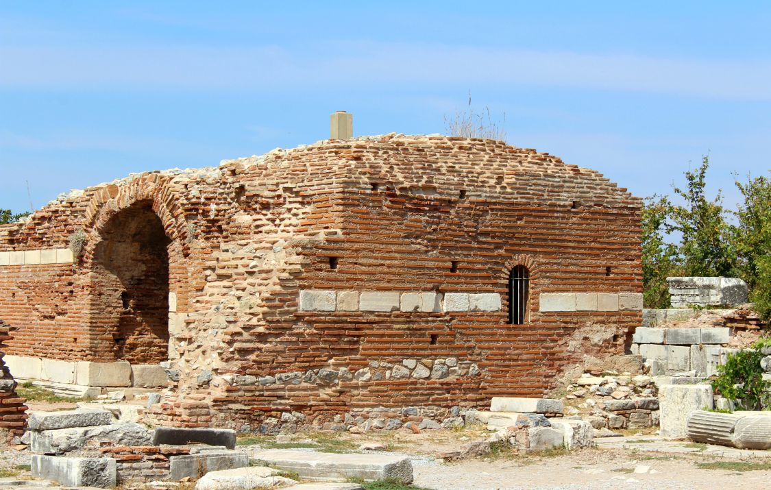 Эфес (Сельчук). Церковь Святой Богородицы. фасады