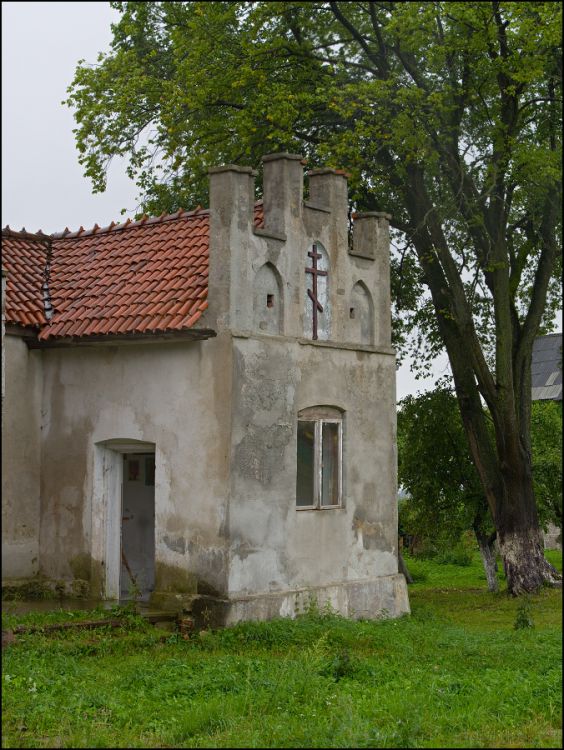 Черняховск. Неизвестная часовня на территории замка Георгенбург. фасады