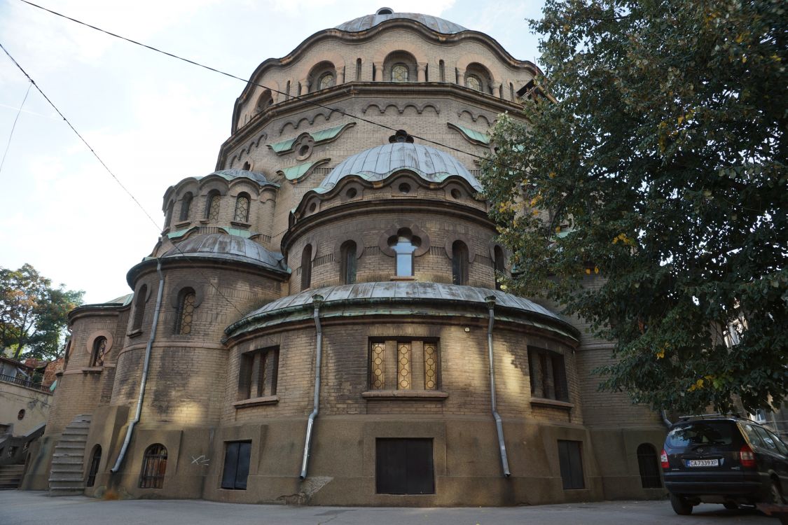 Церковь Параскевы Иконийской, София (София, Болгария). фасады