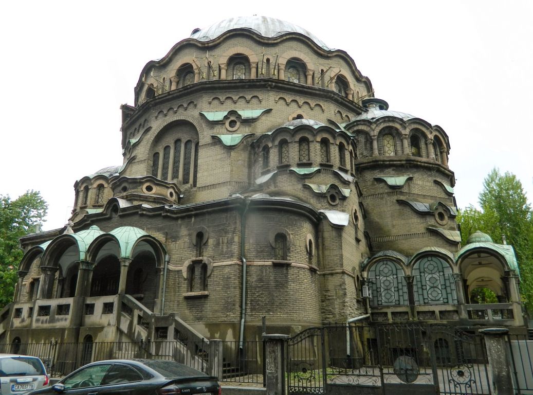 Церковь Параскевы Иконийской, София (София, Болгария). фасады