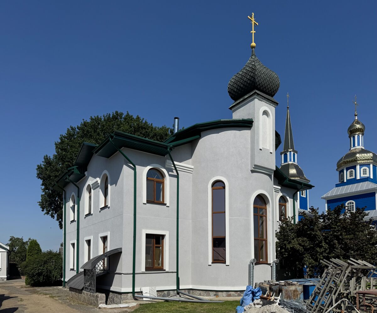 Крестильная церковь Кирилла и Мефодия, Слуцк (Слуцкий район, Беларусь, Минская область). фасады, Вид с юго-востока
