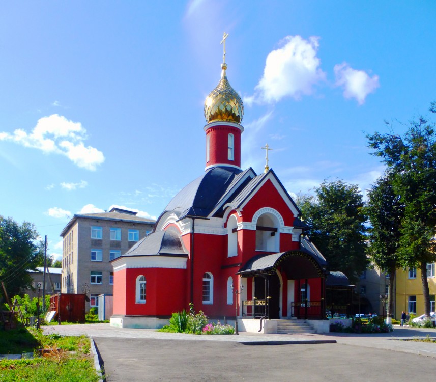 Александров. Церковь Пантелеимона Целителя. общий вид в ландшафте