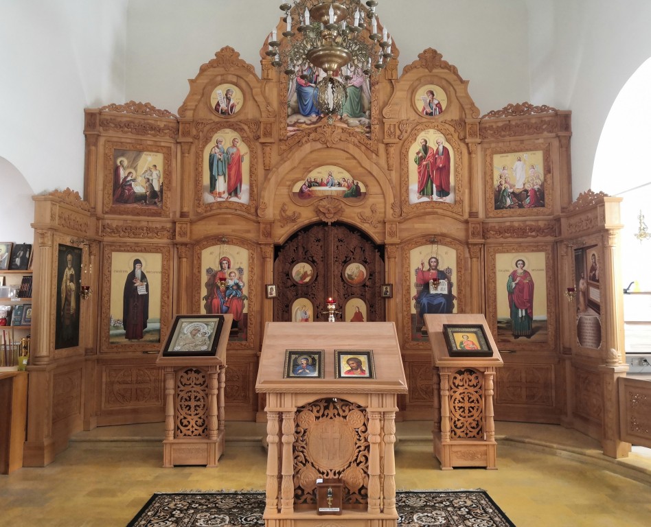 Церковь Пантелеимона Целителя, Александров (Александровский район, Владимирская область). интерьер и убранство, Иконостас