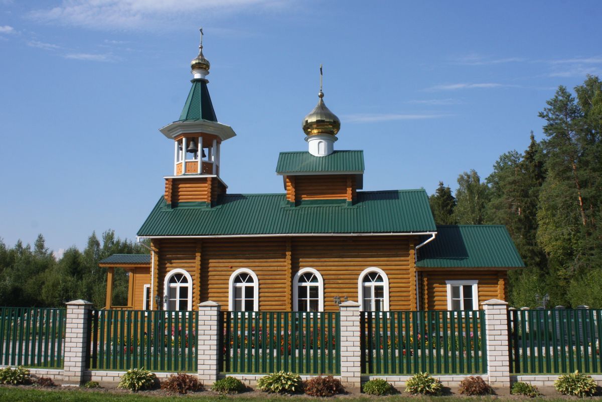 Церковь Серафима Саровского, Хохлово (Кадуйский район, Вологодская область). фасады