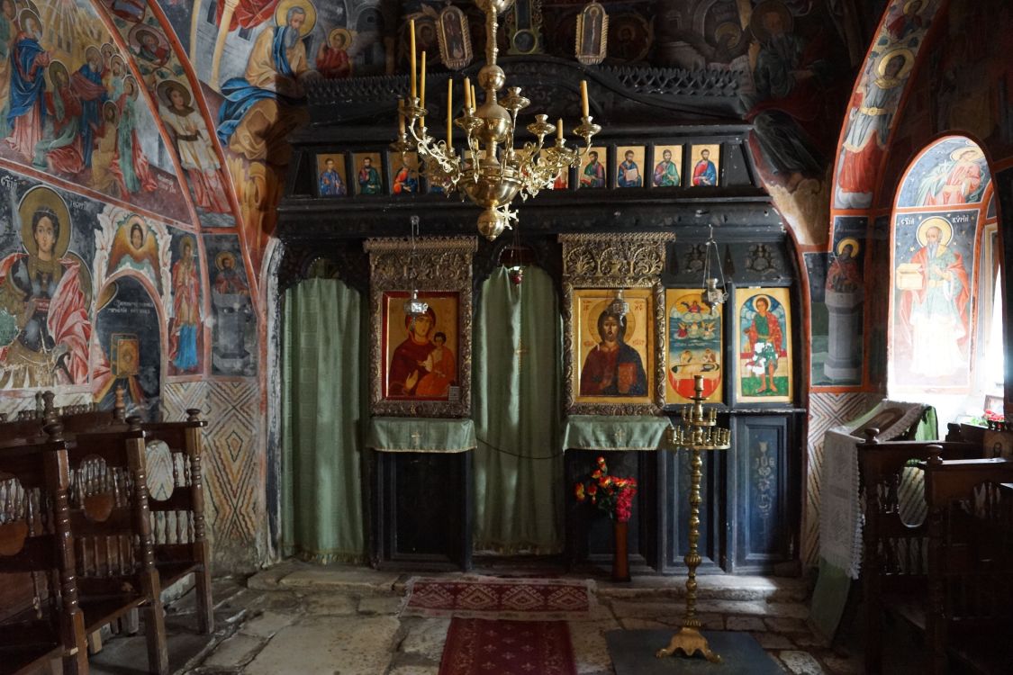 Церковь Успения Иоанна Рыльского, Рилски-Манастир (Кюстендилская область, Болгария). интерьер и убранство
