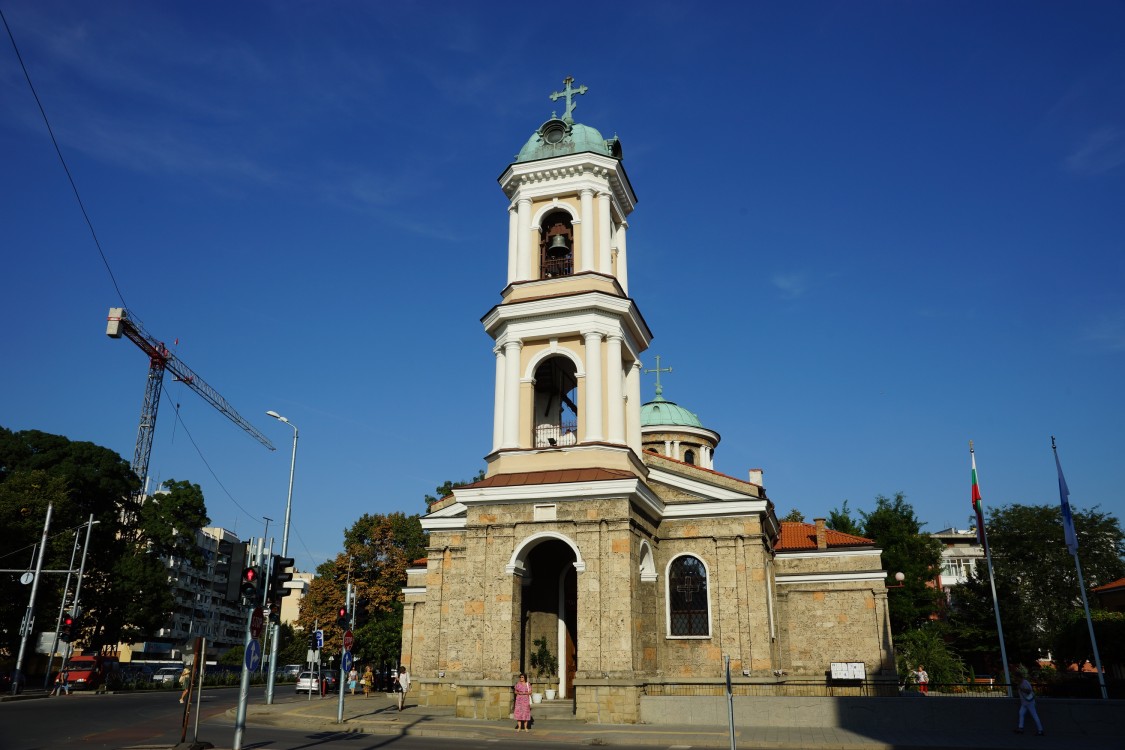Пловдив. Церковь Параскевы Сербской. фасады