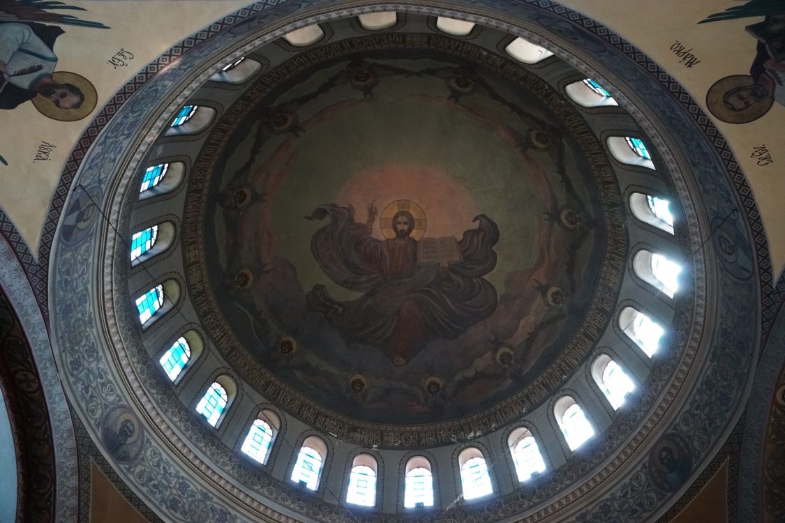 Пловдив. Церковь Иоанна Рыльского. интерьер и убранство