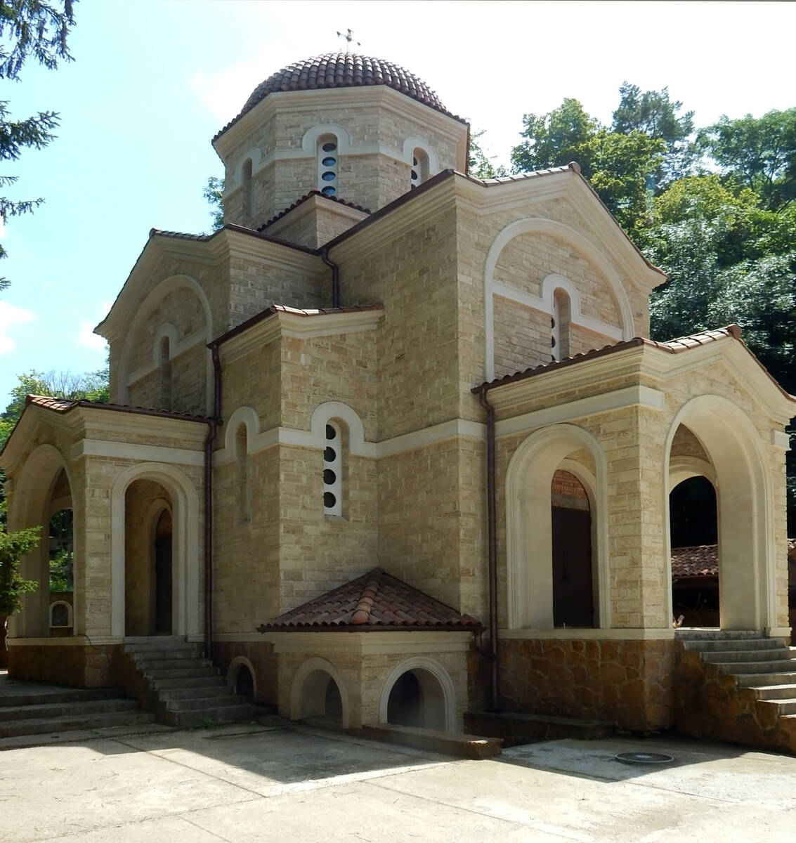 Церковь Луки (Войно-Ясенецкого), Кисловодск (Кисловодск, город, Ставропольский край). фасады