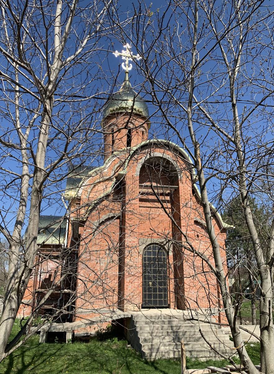 Церковь Покрова Пресвятой Богородицы (новая), Кисловодск (Кисловодск, город, Ставропольский край). фасады, Западный вход. 