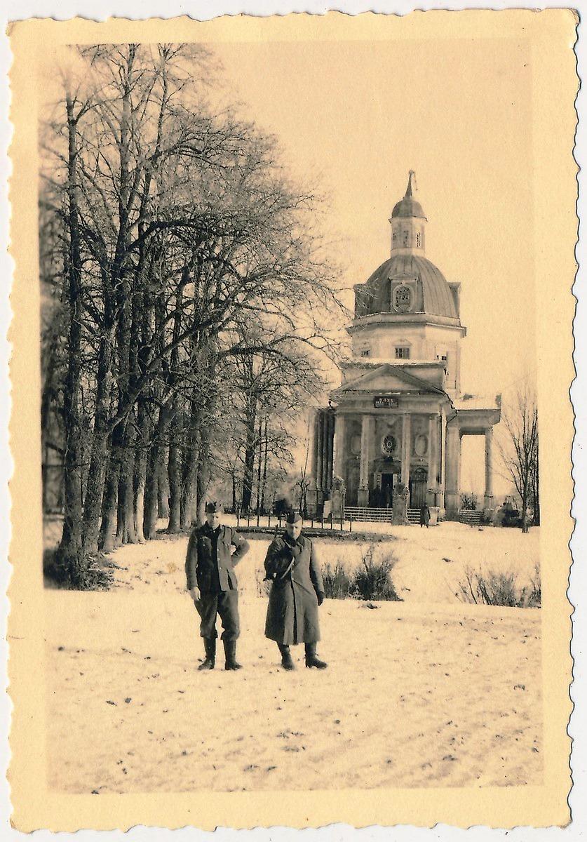 Фото 1941 г. с аукциона e-bay.de, архивная фотография. Церковь Покрова Пресвятой Богородицы (деревянная), Ошейкино (Лотошинский городской округ, Московская область)