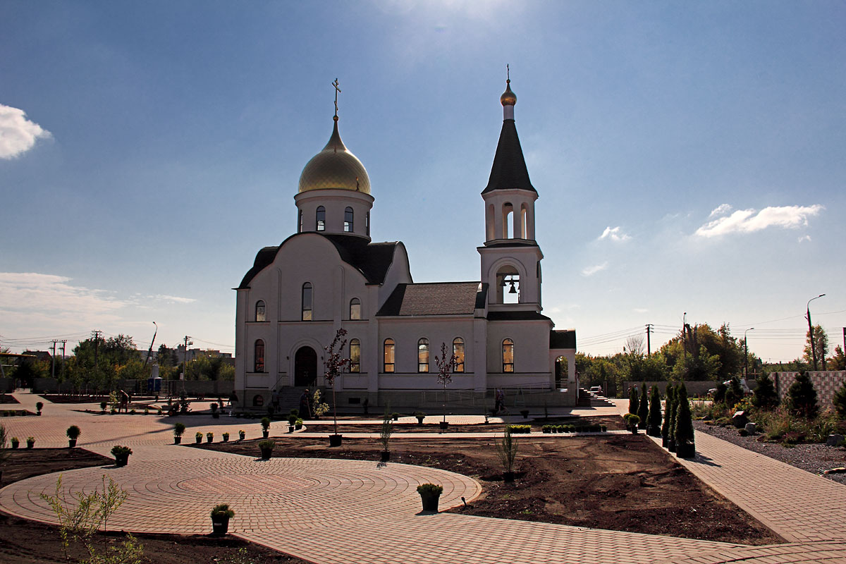 Церковь Амвросия Оптинского, Стройкерамика (Волжский район, Самарская область). фасады