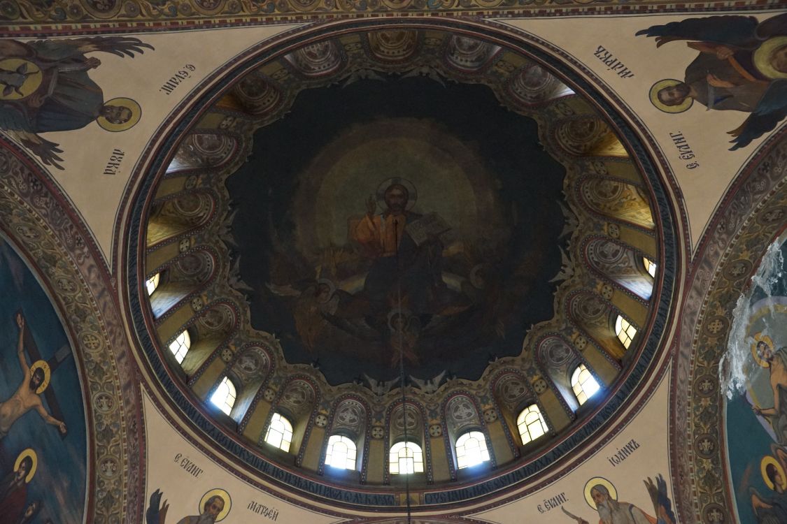 Церковь Успения Пресвятой Богородицы, Русе (Русенская область, Болгария). интерьер и убранство
