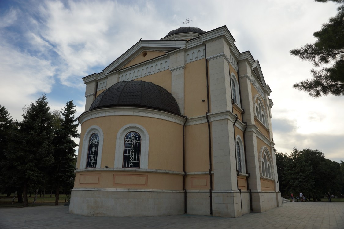 Церковь Всех Святых (новая), Русе (Русенская область, Болгария). фасады
