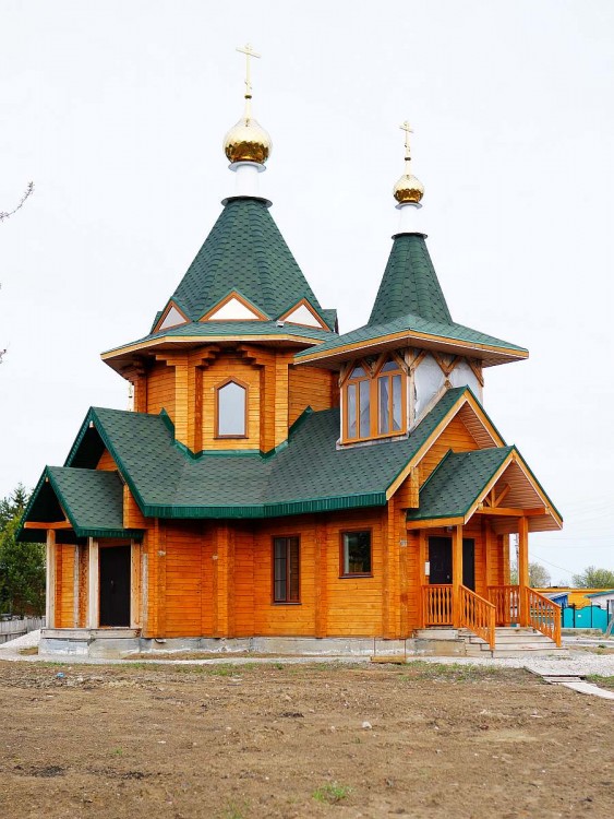 Северное. Церковь Троицы Живоначальной. фасады