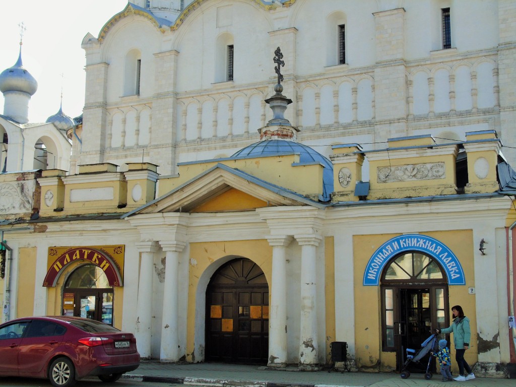 Митрополичий двор. Неизвестная часовня, Ростов Великий (Ростовский район, Ярославская область). фасады