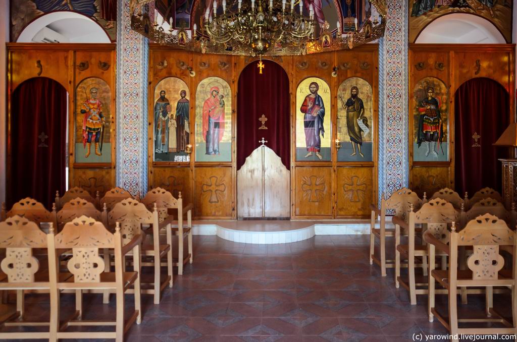 Церковь Рафаила, Николая и Ирины, Кассандрия (Центральная Македония, Греция). интерьер и убранство