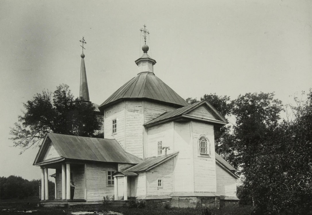 Церковь Георгия Победоносца, Ромны (Роменский район, Украина, Сумская область). архивная фотография, Вид с юго-востока. Фотография Стефана Андреевича Таранушенко, 1929 г.