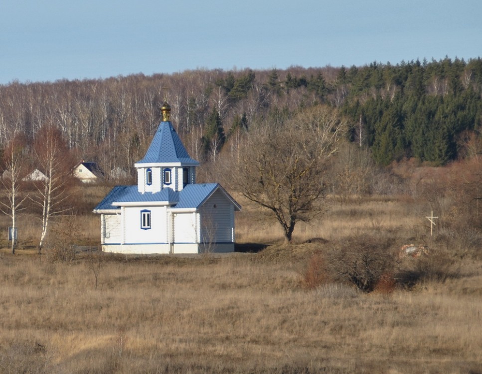 Церковь Троицы Живоначальной (старая), Ивановка (Плавский район, Тульская область). общий вид в ландшафте