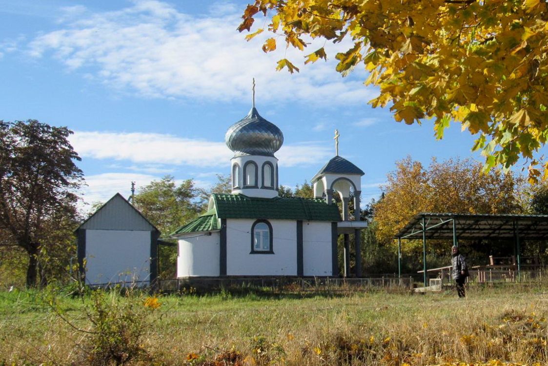 Церковь Космы и Дамиана, Чкалова им., посёлок (Предгорный район, Ставропольский край). фасады