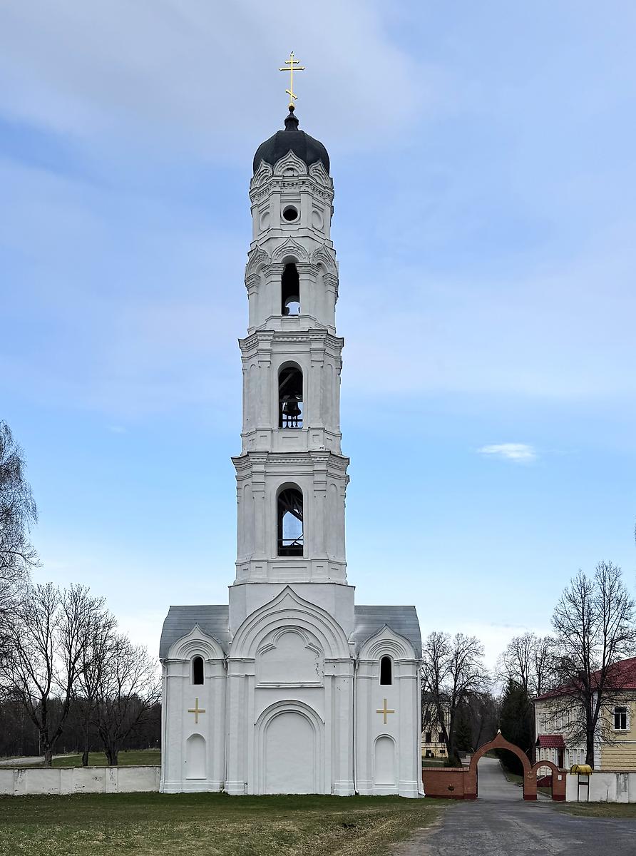 Вид с юго-запада, фасады. Успенский Пустынский монастырь. Колокольня, Пустынки (Мстиславский район, Беларусь, Могилёвская область)
