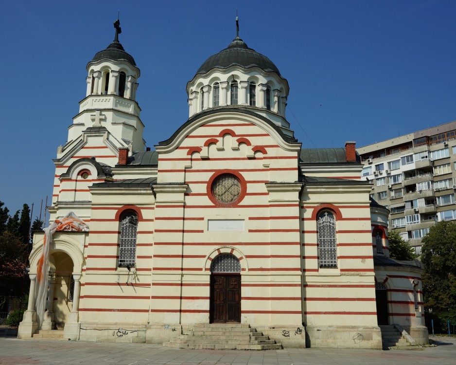 Варна. Церковь Параскевы Сербской. фасады