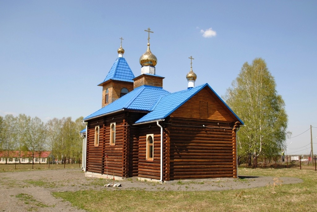 Церковь Успения Пресвятой Богородицы, Красный Яр (Ижморский район, Кемеровская область). фасады, Вид с юго-востока.