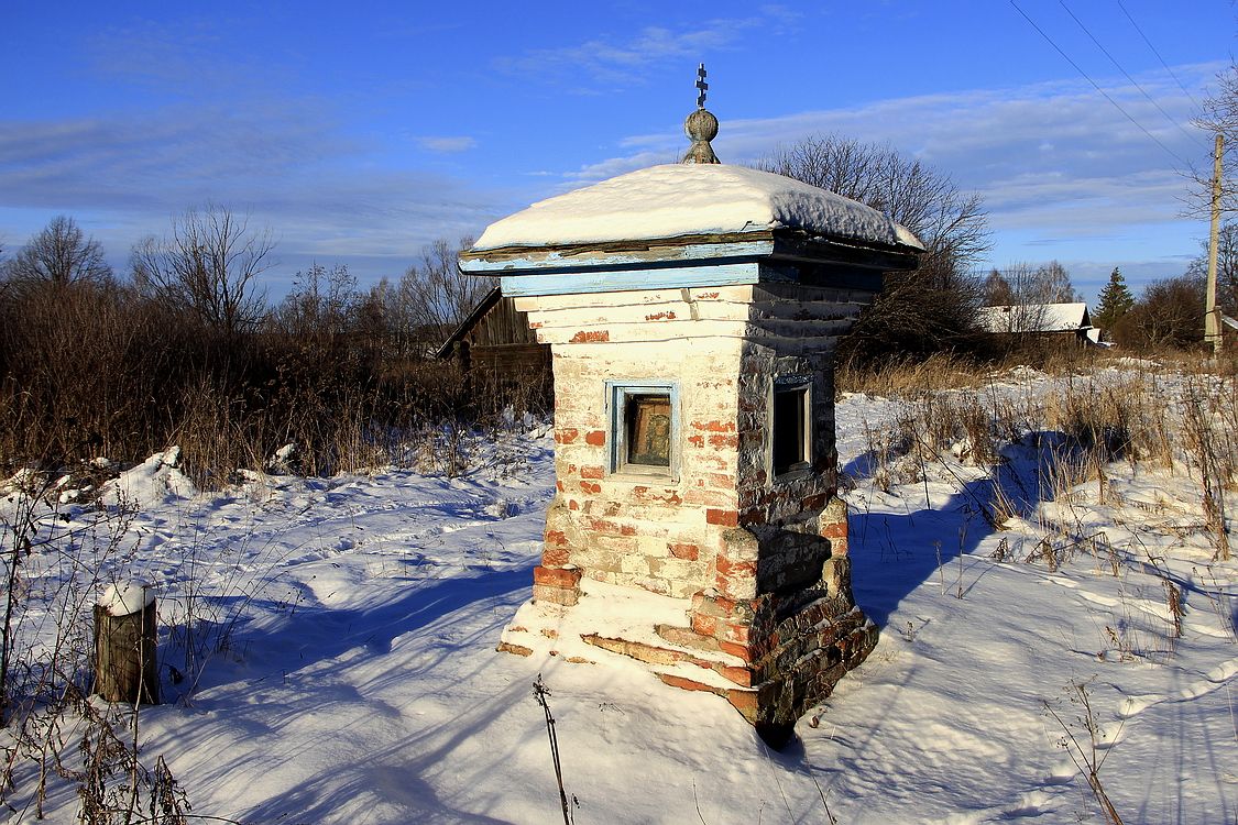 Часовенный столб, Клочки (Яранский район, Кировская область). фасады