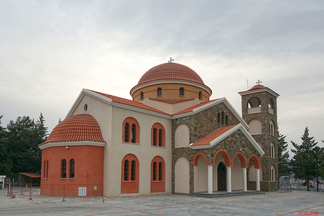 Церковь Михаила Архангела, Хандрия (Лимасол, Кипр). фасады