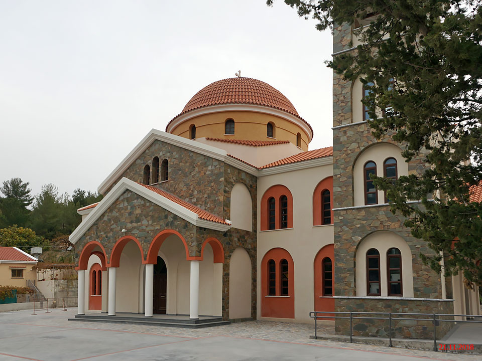 Церковь Михаила Архангела, Хандрия (Лимасол, Кипр). фасады