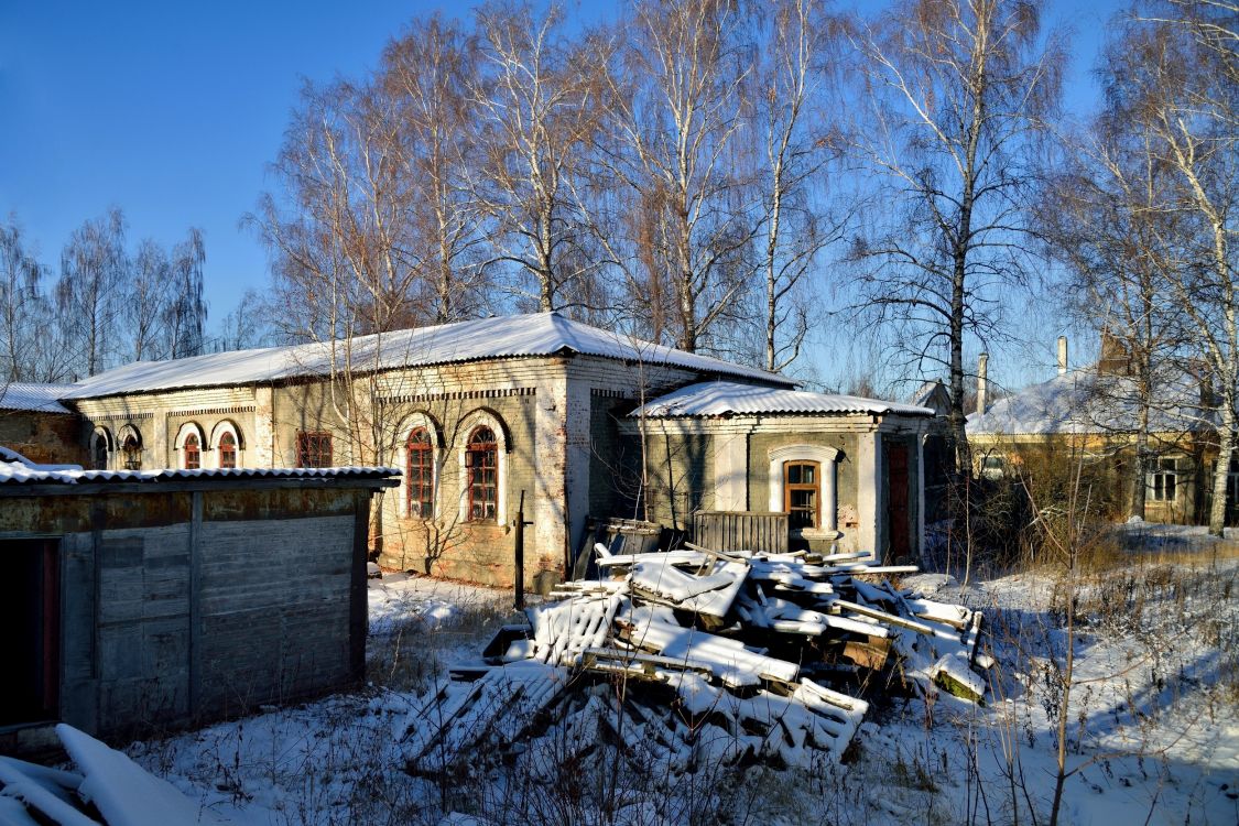 Церковь Николая Чудотворца, Спасск-Рязанский (Спасский район, Рязанская область). фасады, Вид с юго-востока. В таком состоянии сейчас здание церкви.