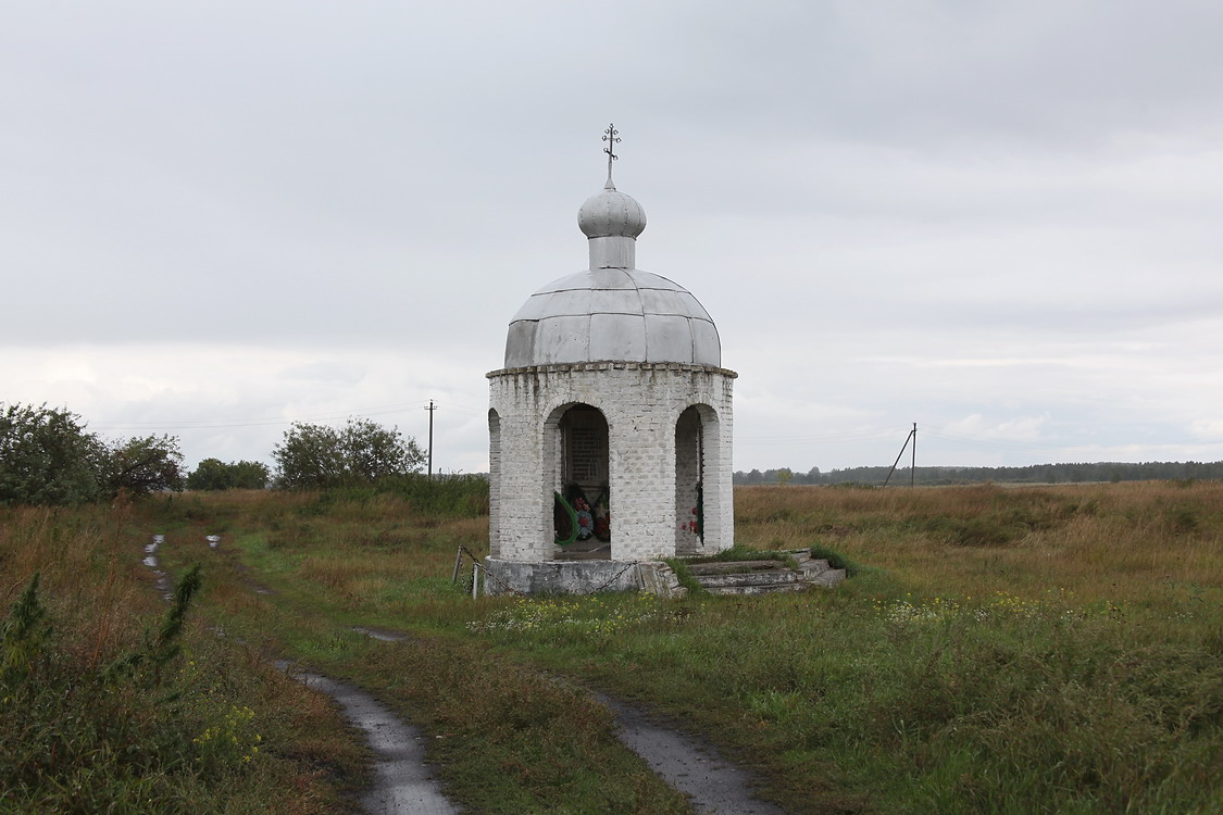 Неизвестная часовня-памятник, Чертово (Целинный район, Курганская область). фасады, Вид с северо-запада