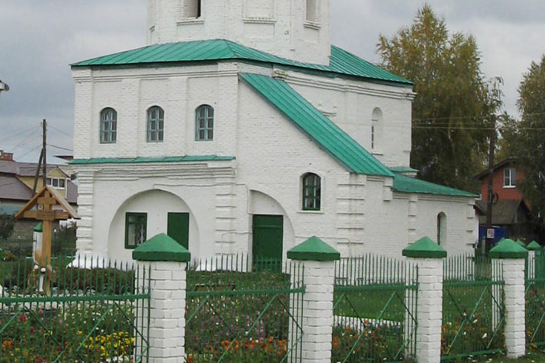 Церковь Иоанна Милостивого в колокольне собора Троицы Живоначальной, Цивильск (Цивильский район, Республика Чувашия). архитектурные детали, Здесь, в нижнем ярусе колокольни на 2 этаже, находится престол Иоанна Милостивого